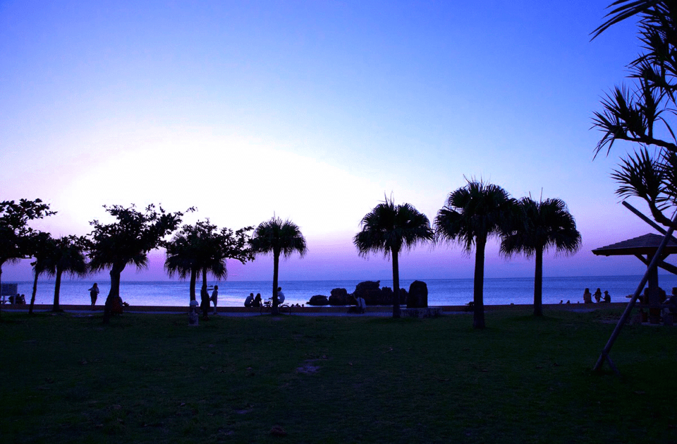 アラハビーチ 夕方の幻想的な写真